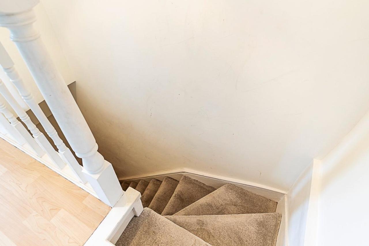 Appartement Airy Urban Retreat Near Little Venice *